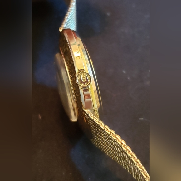 Bulova Accutron, rare find, Vintage  10K G.F. Tuning Fork Ladies Watch - Picture 8 of 16